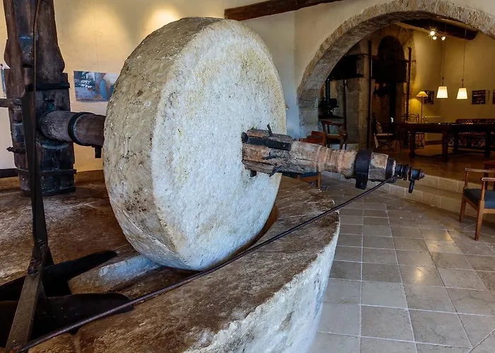 Le Moulin Du Château Hotel