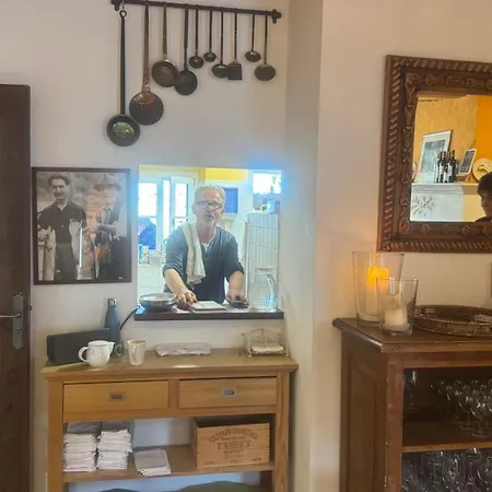 Le Moulin Du Chateau Hotel